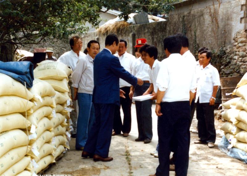 80년대 봉강면 하곡수매현장 격려(광양군,봉강)