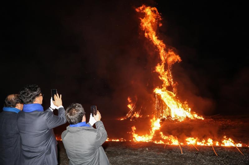 정인화 시장, 2026년 옥룡면 정월대보름 달집태우기 행사 참석