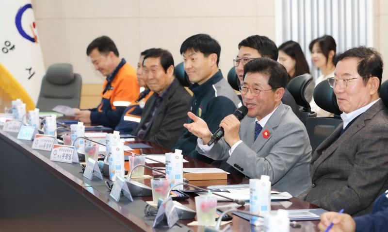 네자녀 이상 가정 - 기업·기관·단체 자매결연 후원금 기탁식