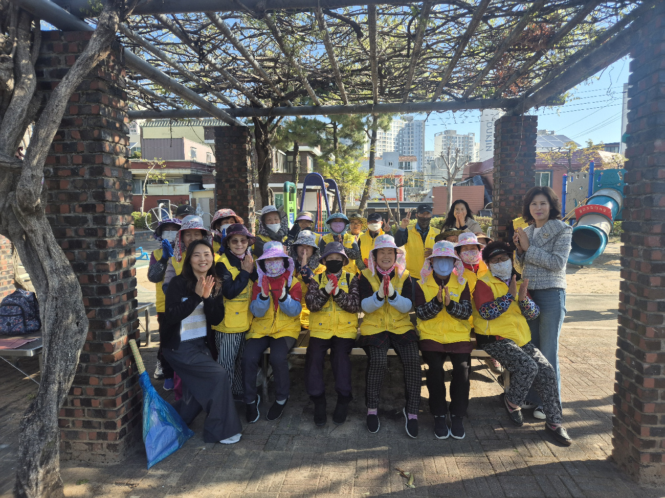 광영동, 노인일자리 어르신 대상 현장 안전교육 및 격려 실시 - 복지 | 코리아NEWS